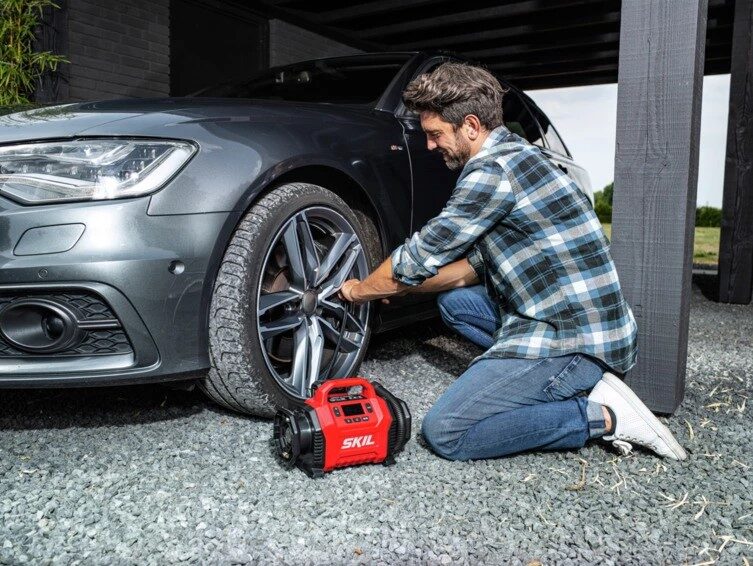 ערכת חילוץ לרכב שלSKIL  - סט אחד שמכסה גלגלים, אוויר ותאורה