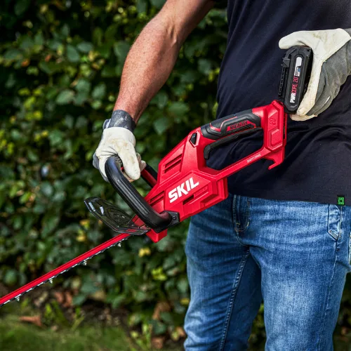 גוזם גדר חיה חשמלי נטען 20V Brushless אורך להבים 45 ס";מ מתנה סוללה 2.0Ah + מטען SKIL