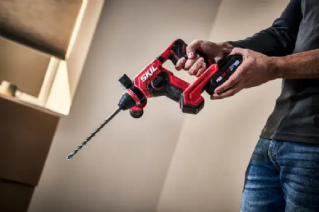 פטישון נטען 20V Brushless עם עד 18 מ"מ עם שני מצבי עבודה - 1.5J – מתנה - סוללה 2.0Ah + מטען SKIL