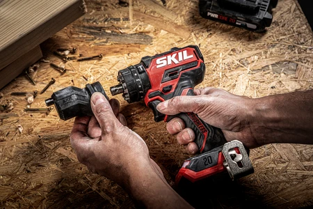 מקדחה/מברגה נטענת רוטטת 13 מ"מ 20V Brushless 60Nm עם ראשים מתחלפים– גוף בלבד SKIL