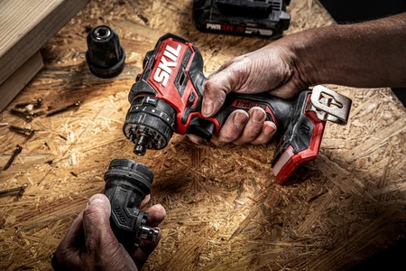 מקדחה/מברגה נטענת רוטטת 13 מ"מ 20V Brushless 60Nm עם ראשים מתחלפים– גוף בלבד SKIL