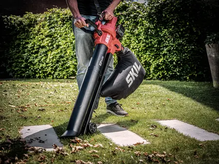 מפוח/שואב עלים חשמלי נטען 40V(2x20V) Brushless XP עם שק איסוף 45 ליטר + 2 סוללות 4.0Ah + שני מטענים SKIL