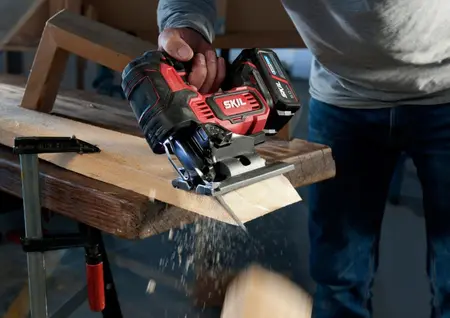 מסור אנכי (ג’יקסו) נטען 20V Brushless XP + תיק נשיאה - גוף בלבד SKIL