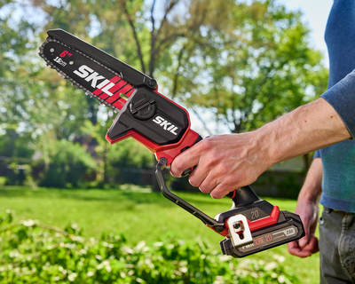 מיני מסור שרשרת חשמלי נטען Brushless + מזמרה נטענת XP 20V Brushless + סוללה 4.0Ah + מטען מהיר + תיק נשיאה גדול SKIL