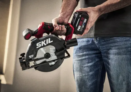 מסור עגול 165 מ"מ ("6.5) מקצועי 20V Brushless עם תאורת לד – גוף בלבד SKIL