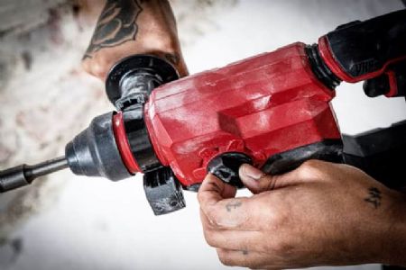 פטישון נטען 20V Brushless עד 24 מ"מ בעל 4 מצבי עבודה עם ביטול סיבוב 2.2J + סוללה 4.0Ah מתנה סוללה 2.0Ah + מטען SKIL