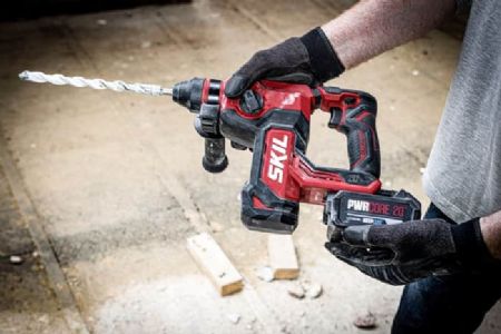 פטישון נטען 20V Brushless עד 24 מ"מ בעל 4 מצבי עבודה עם ביטול סיבוב 2.2J + סוללה 4.0Ah מתנה סוללה 2.0Ah + מטען SKIL