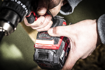 מקדחה/מברגה נטענת רוטטת 13 מ"מ 20V Brushless 130Nm x + סוללה 4.0Ah + מתנה סוללה 2.0Ah + מטען SKIL