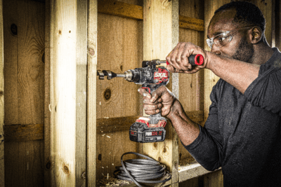 מקדחה/מברגה נטענת רוטטת 13 מ"מ 20V Brushless 130Nm x + סוללה 4.0Ah + מתנה סוללה 2.0Ah + מטען SKIL