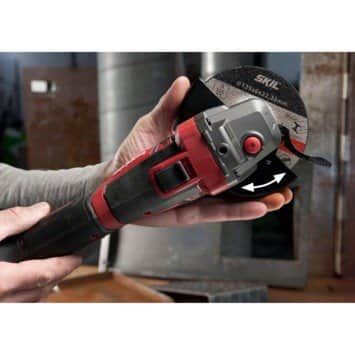 משחזת זווית נטענת Brushless עם התנעה רכה 125 מ"מ ("5) + סוללה 4.0Ah + מתנה סוללה 2.0Ah + מטען SKIL