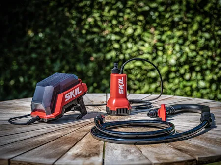 משאבת מים טבולה נטענת 20V מתנה סוללה 2.0Ah + מטען SKIL