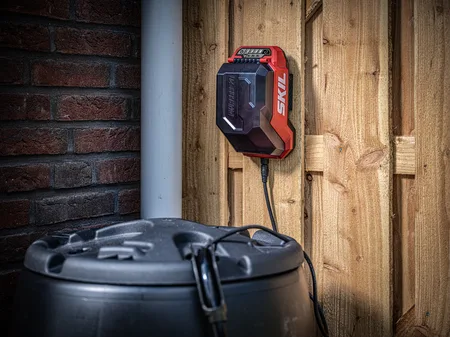 משאבת מים טבולה נטענת 20V מתנה סוללה 2.0Ah + מטען SKIL