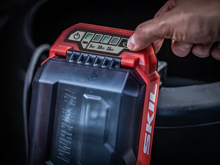 משאבת מים טבולה נטענת 20V מתנה סוללה 2.0Ah + מטען SKIL