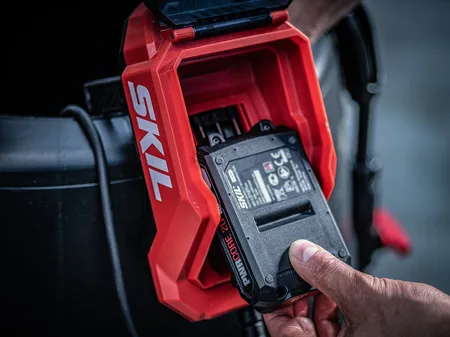 משאבת מים טבולה נטענת 20V מתנה סוללה 2.0Ah + מטען SKIL