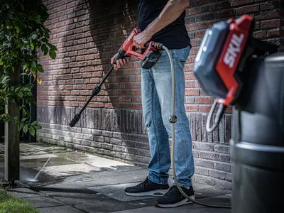 מכונת שטיפת מים בלחץ (גרניק) נטענת 20V מתנה סוללה 2.0Ah + מטען SKIL