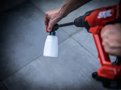 מכונת שטיפת מים בלחץ (גרניק) נטענת 20V מתנה סוללה 2.0Ah + מטען SKIL