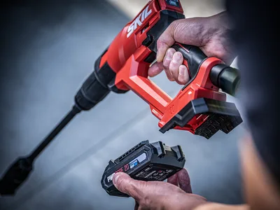 מכונת שטיפת מים בלחץ (גרניק) נטענת 20V מתנה סוללה 2.0Ah + מטען SKIL