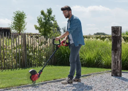 מפוח עלים חשמלי נטען 20V Brushless + קוצץ קנטים חשמלי טלסקופי נטען 20V קוטר 25 ס"מ ראש מתכוונן מלא + סוללה 2.0Ah +מטען SKIL